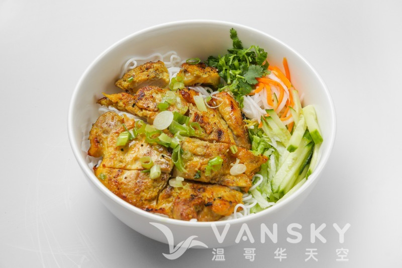 240807180047_avenue  vancouver_Food_lemongrass_grilled_chicken_vermicelli.jpg